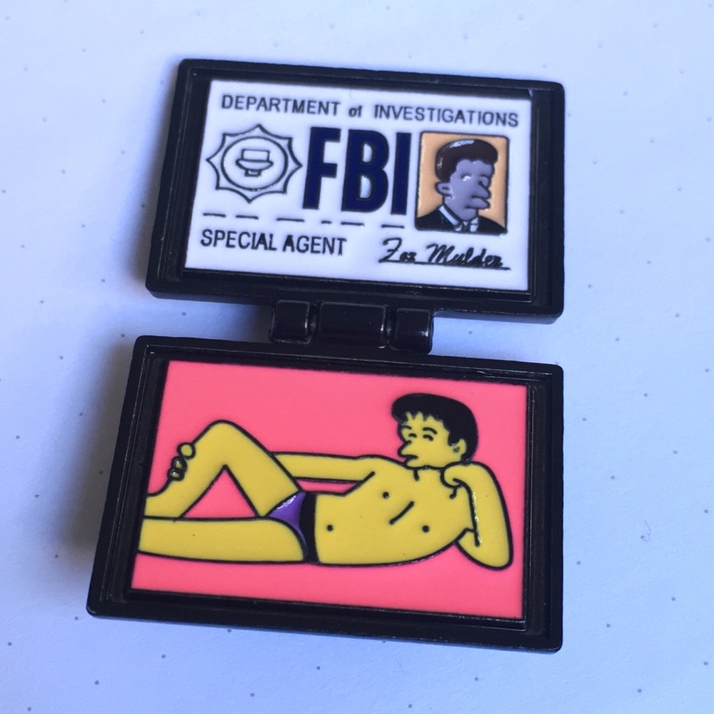 Fox Mulder FBI pin X-Files / Simpson’s mashup
